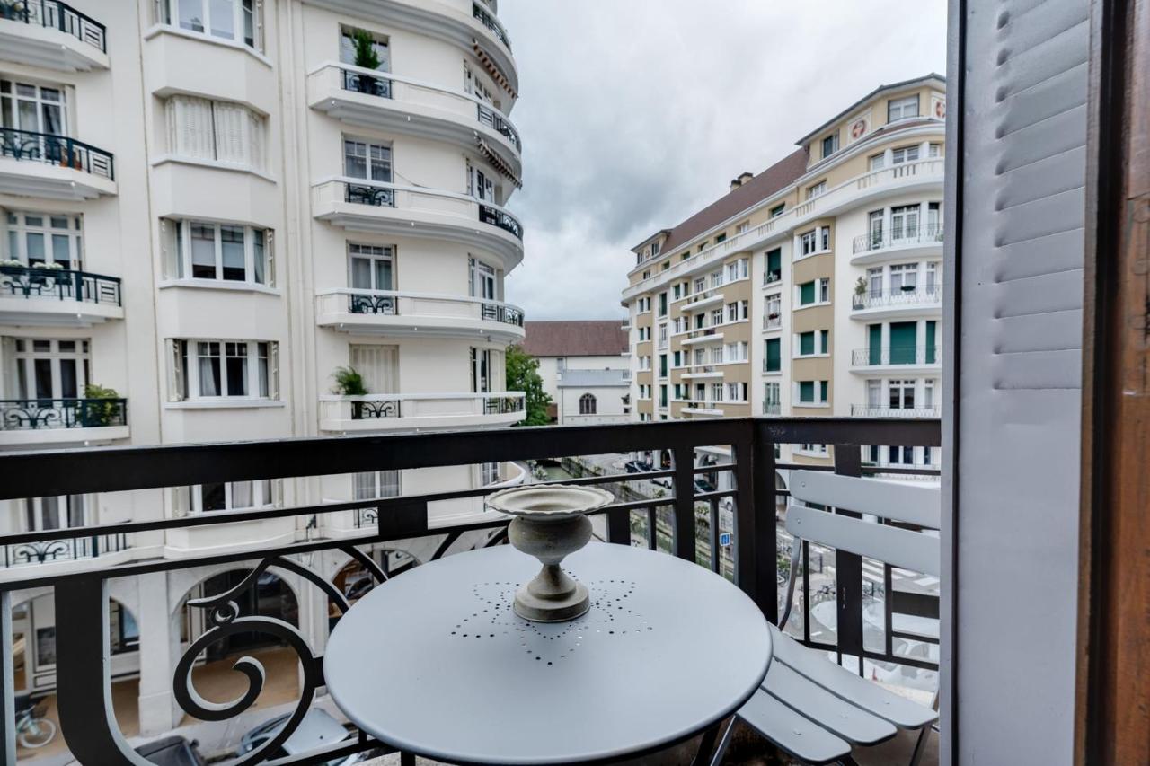 Joseph Blanc - Bel appartement en plein coeur du Centre Ville d'Annecy Extérieur photo